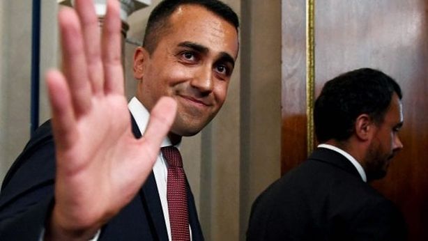 Crisi di governo, M5S incalza: “Nessun incontro con il Pd senza l’ok ad un Conte bis”