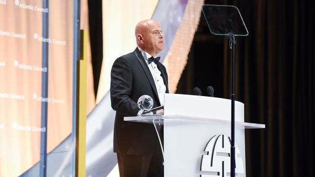 Descalzi (Eni) premiato dall’Atlantic Council per il suo ruolo nel settore energetico