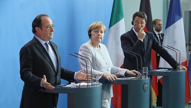 Renzi polemico contro altri leader Ue. Merkel: “Ha firmato l’agenda”