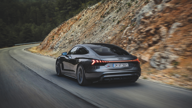 Audi RS e-tron GT: regina della velocità