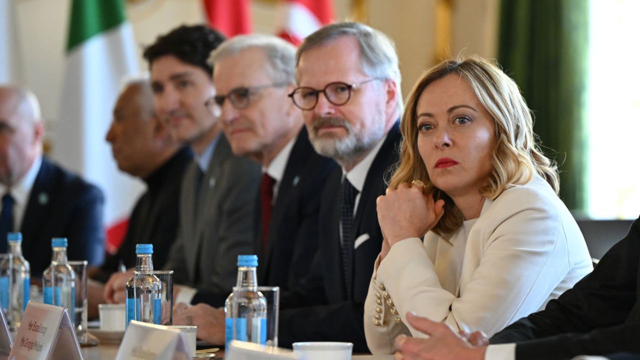 Debito pubblico: il Governo Meloni dovrà fare affidamento sempre di più sugli investitori esteri