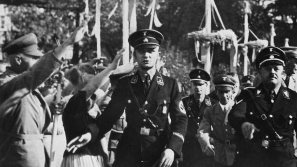 Germania: Hitler cittadino onorario in numerose città