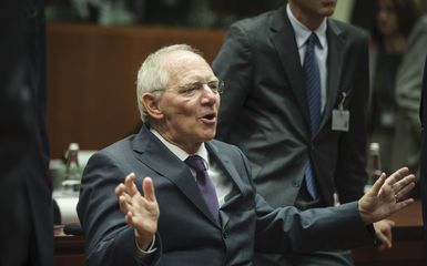 Schaeuble: surplus Germania inattacabile