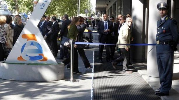 Mini Imu, Tobin Tax, bollo auto, Iva: il fisco chiama
