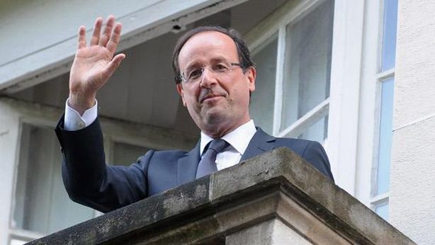 Moody’s: Francia perde tripla A. Male outlook banche italiane