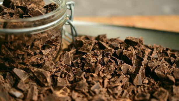 Lindt: rivede al rialzo previsioni 2023 dopo 1H