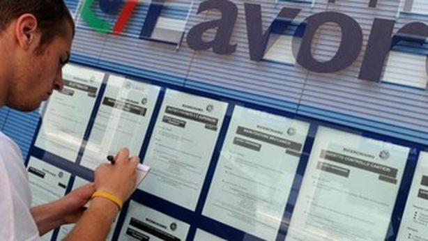 Giovani: disoccupazione al 30%, è record dal 2004