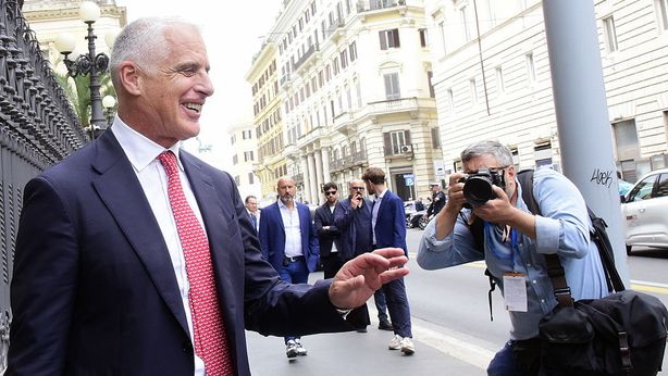 Unicredit: miglior semestre di sempre con utili netti a 6,3 mld e obiettivi rivisti al rialzo