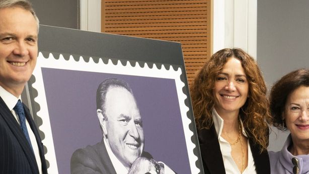 Banca Mediolanum lancia il francobollo dedicato a Ennio Doris