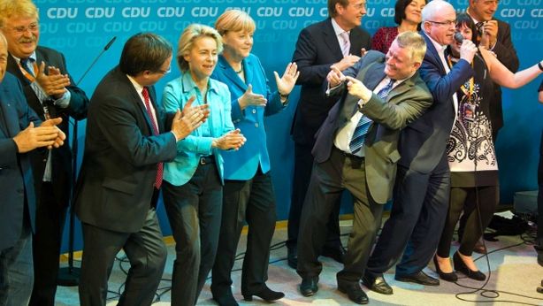 Europa: Merkel altri 4 anni, col pugno di ferro