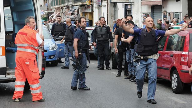 Scoppia protesta degli insegnanti contro il governo