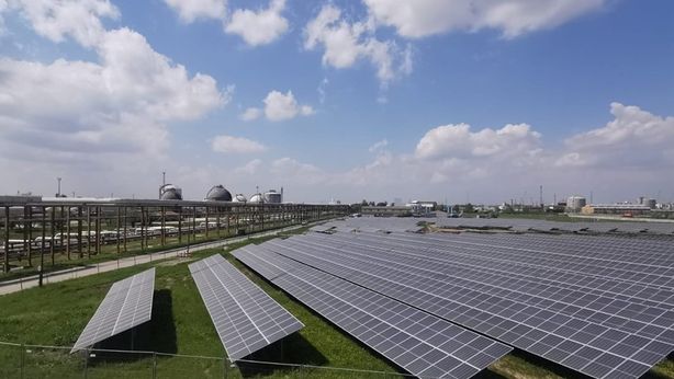 Plenitude (Eni): avviata produzione impianto fotovoltaico a Porto Marghera