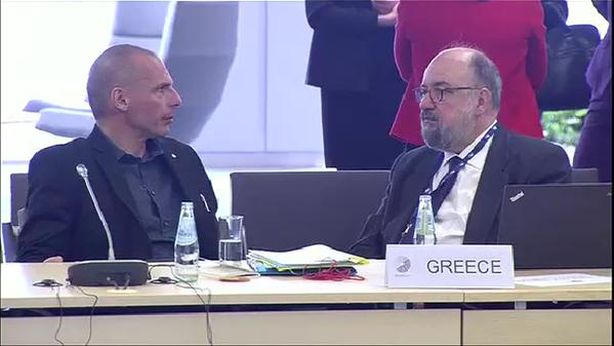 Eurogruppo attacca Varoufakis: “Perditempo e dilettante”