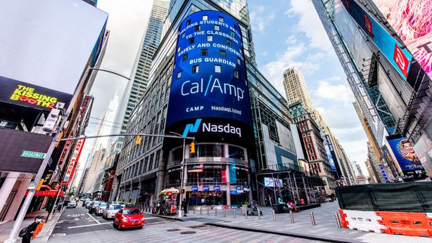 Nasdaq: i colossi del web sono diventati troppo grandi?