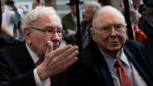 Charlie Munger, l’addio di Buffett al socio di una vita