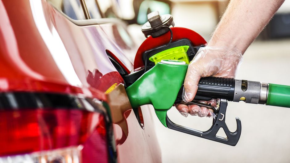 Carburanti: prezzi alle stelle. A Milano sfiorati i 2,75 euro a litro