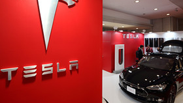 Alert sicurezza: auto Tesla non sono a prova di hacker