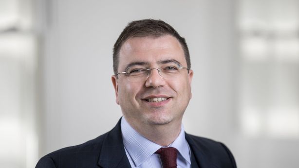 Incertezza sulla Brexit: azionario e sterlina resistono ancora