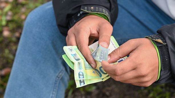 Nel 2023 crollano i prestiti ad imprese e famiglie. Aumentano le sofferenze di quasi 4 miliardi