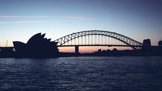 Australia, banca centrale conferma tassi di interesse al 4,35%