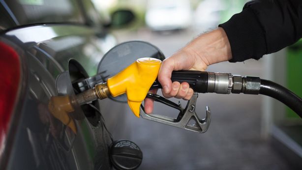 L’Ue mette al bando auto a diesel e benzina, a partire dal 2035. Anfia: “a rischio 70 mila posti di lavoro”