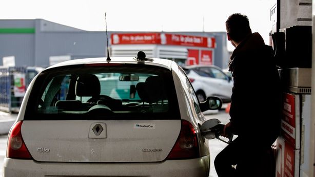 Auto, il 79% di chi ha lasciato il diesel nel 2019 è tornato al benzina