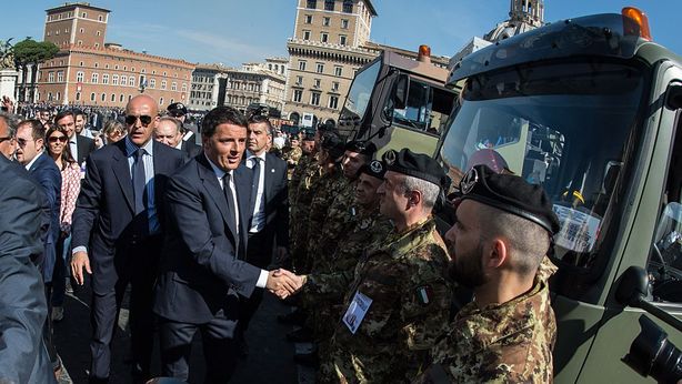 Renzi schiera su Internet suoi soldati della propaganda
