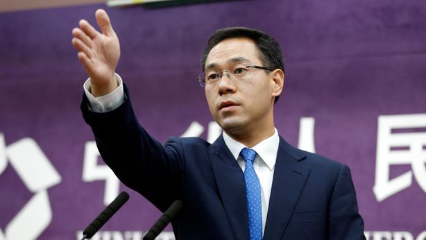 Cina annuncia l’accordo sulla Guerra commerciale: “dazi saranno ridotti in più fasi”