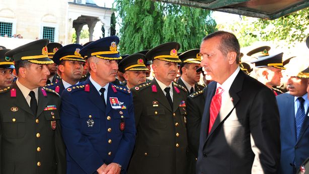 Mercati contro Erdogan, lira turca crolla a nuovo minimo record