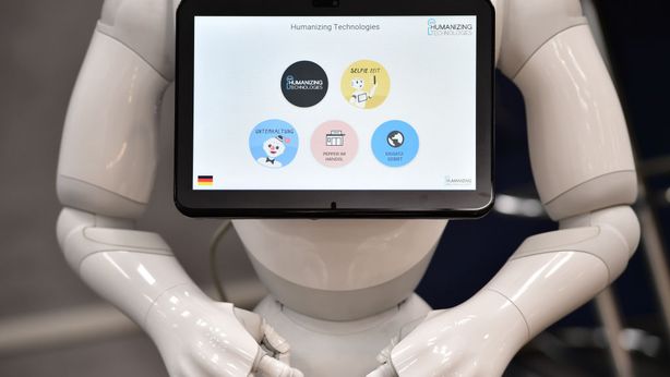Da Citigroup a Deutsche Bank fino a Intesa: robot entrano in banca