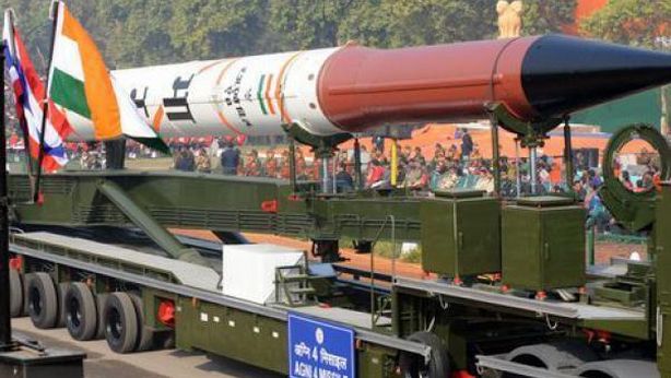 India lancia un supermissile intercontinentale, Cina: “Noi piu’ forti”