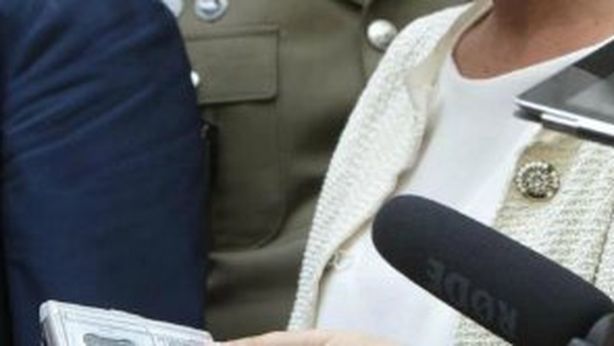 Ministro Difesa Pinotti è rientrata a casa su un aereo militare