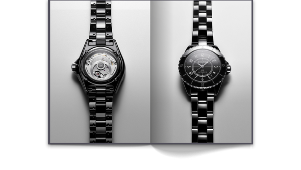 Chanel J12, un istante senza tempo