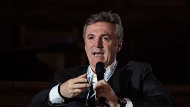 Enel crolla in borsa dopo la nomina di Cattaneo. Analisi tecnica del titolo