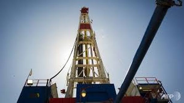 Petrolio, “tonfo non è finito”. Tra i motivi forza dollaro e boom produzione Usa