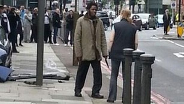 Londra: massacrato con machete. Cameron: “terrorismo”