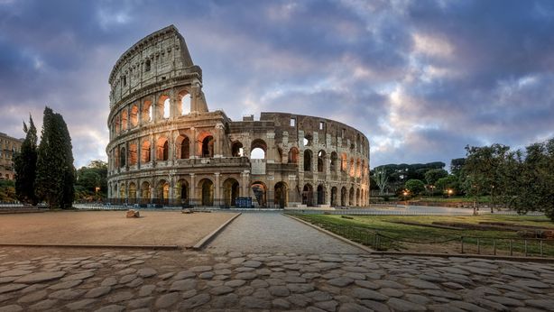Pil Italia, la Commissione dimezza le stime del 2023. Saremo gli ultimi in Ue