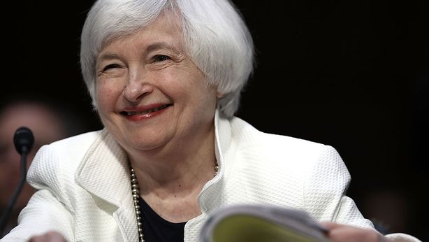 Yellen apre alla possibilità di comprare azioni