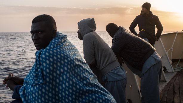 Migranti, Toninelli: “Cambiamo Ue e norme marittime”