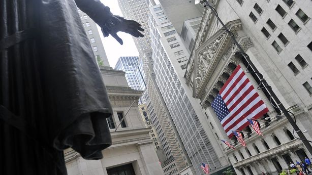 Wall Street in cerca di direzione, dopo delusione occupazione