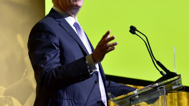Fink (Blackrock): “Risparmiatori ancora sotto-investiti in questa fase”