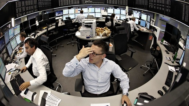 Borsa Milano piatta, cosa sta accadendo al franco svizzero e all’oro?