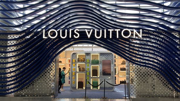 Lvmh punta su nuove aperture in Cina a dicembre