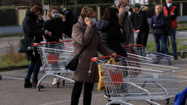 Pil Italia: seconda ondata smorza speranze ripresa, riviste al ribasso stime fine anno