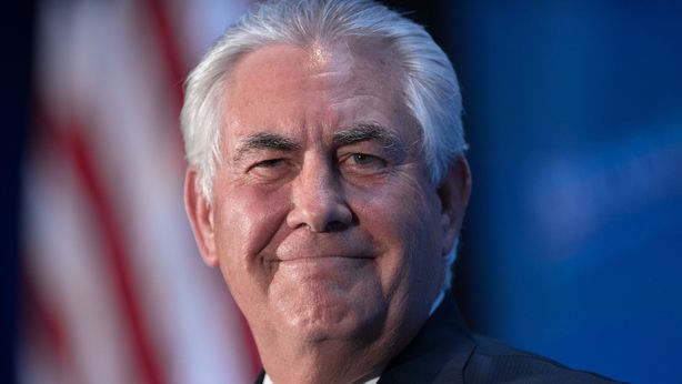 Tillerson in bilico dopo insulto a Trump: convocato alla Casa Bianca