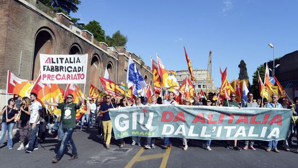 Alitalia, tutto fermo: prorogati ancora termini per le offerte
