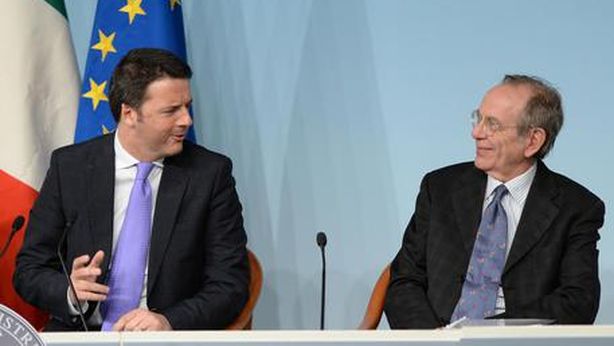 Renzi: “Le banche le abbiamo aiutate abbastanza, giusto che ora paghino”