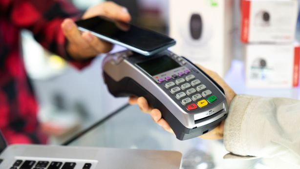 Pos, a quanto ammontano le commissioni in Italia?