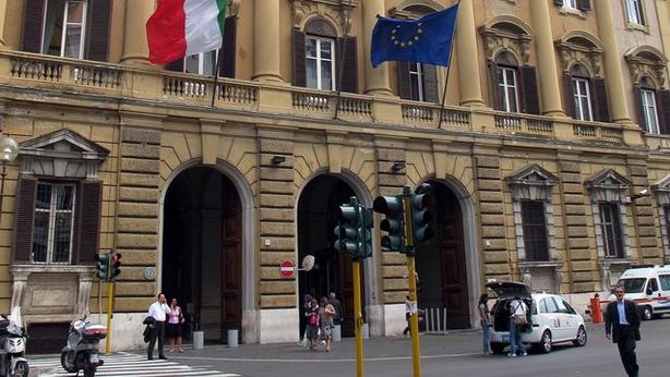 Asta Italia: tassi a 3 anni al minimo da gennaio