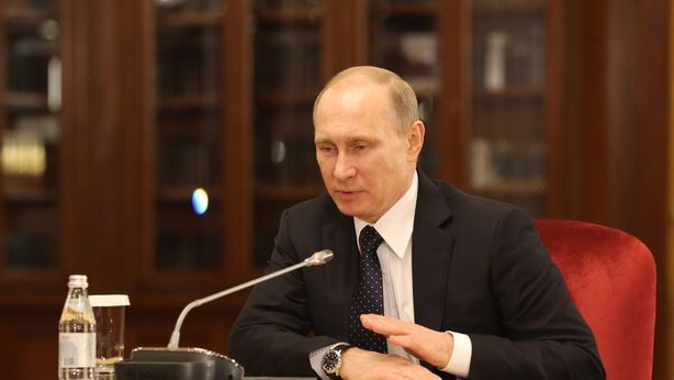 Putin: “è arrivato il momento di avere una moneta unica”